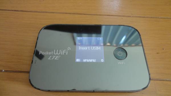 イーモバイル GL04P ブラック pocket wifi（送料無料）