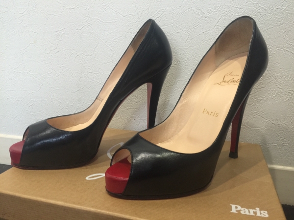 美脚★クリスチャン・ルブタン（Christian Louboutin）