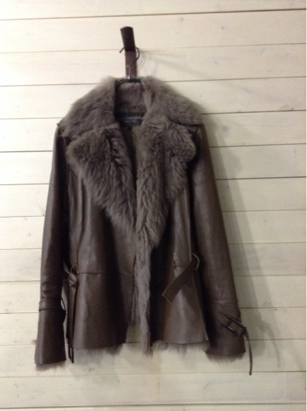 BODY DRESSING DELUXE ボディドレッシング◎ファーJKT C681