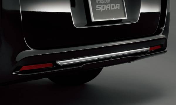 ステップワゴンスパーダ　RK用　リアガーニッシュ