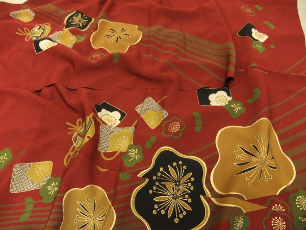 ★ずっしり重量感／臙脂色系に梅【正絹振袖未仕立品】