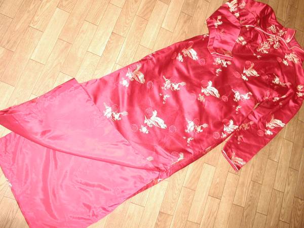 581　チャイナドレス　ロング丈　裏地付　赤　