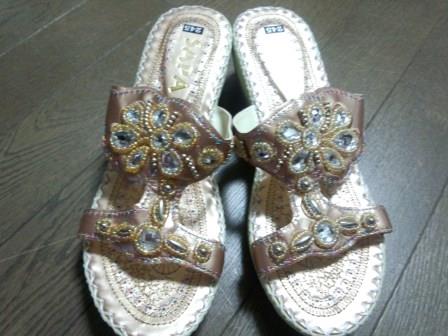 未使用★ビジューサンダル／ピンクゴールド／サイズ24.5♪♪