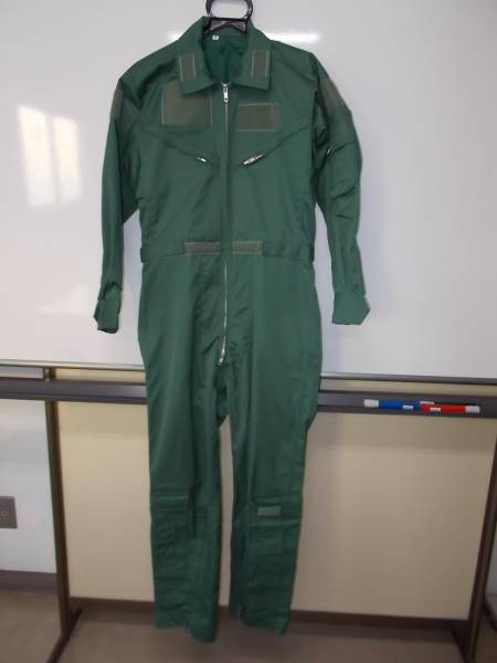空自フライトスーツ 航空自衛隊☆フライトスーツ☆Mサイズ/レプリカ(制服)｜売買された