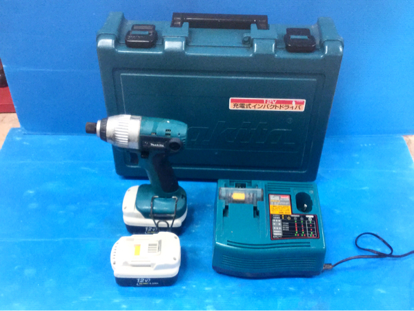 ☆??マキタ 12v 充電式インパクトドライバ TD122D☆