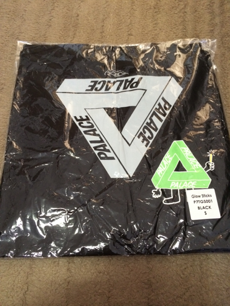 Palace Skateboards Tee S glow sticks Tシャツ Supreme DSM