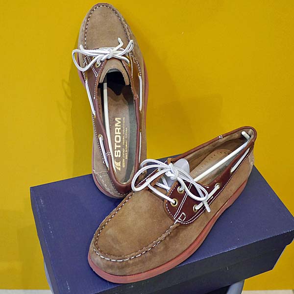 新品箱付☆STORM ストーム デッキシューズ42 (26cm)本革スエード