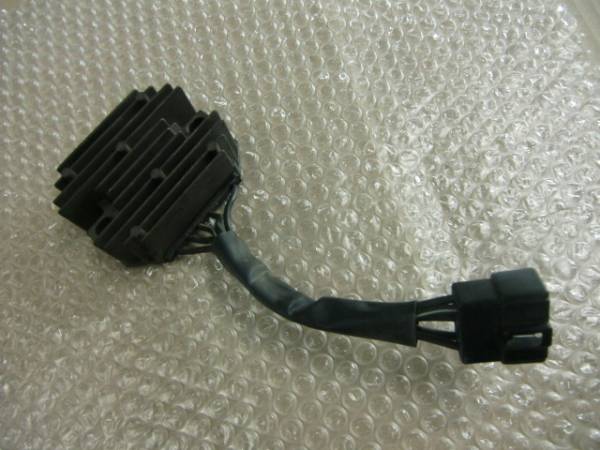即決！！スカイウェーブ250　レギュレーター　　　　　　　J496