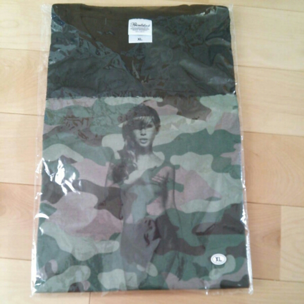 浜崎あゆみ Tシャツ♪ A BEST LIVE 新品 XL