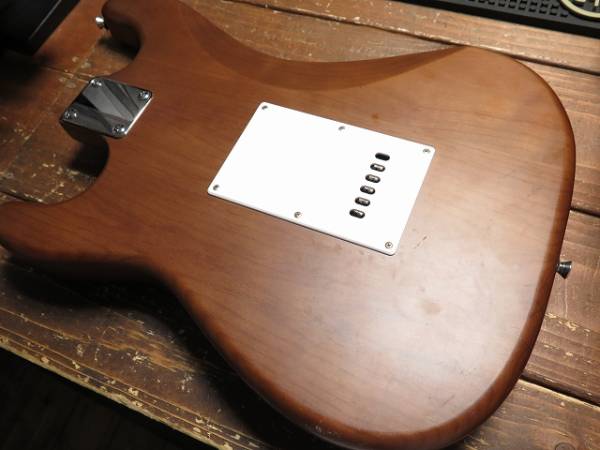 ■GRS-EG SELDER(セルダー) SSH ストラトタイプ ボディー 中古