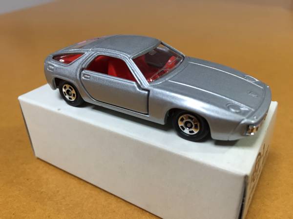 トミカ F53-1ポルシェ928 トミニカ（銀）(乗用車)｜売買された