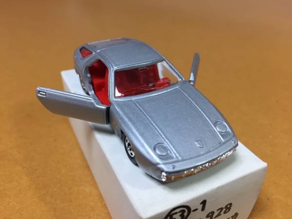 トミカ F53-1ポルシェ928 トミニカ（銀）(乗用車)｜売買された