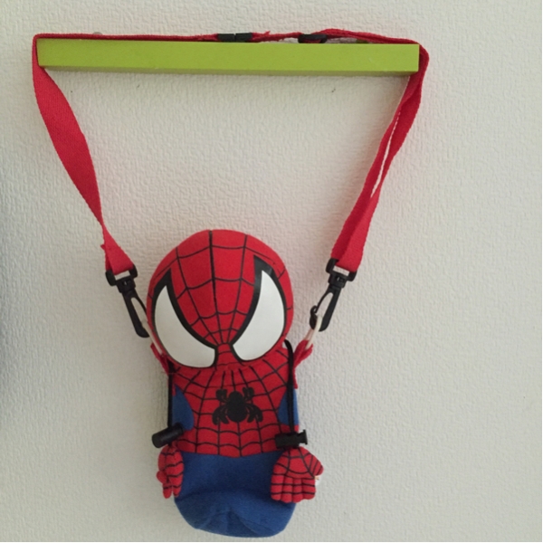 ペットボトルホルダー スパイダーマン Usj 紐 肩掛け ボトルホルダー 売買されたオークション情報 Yahooの商品情報をアーカイブ公開 オークファン Aucfan Com
