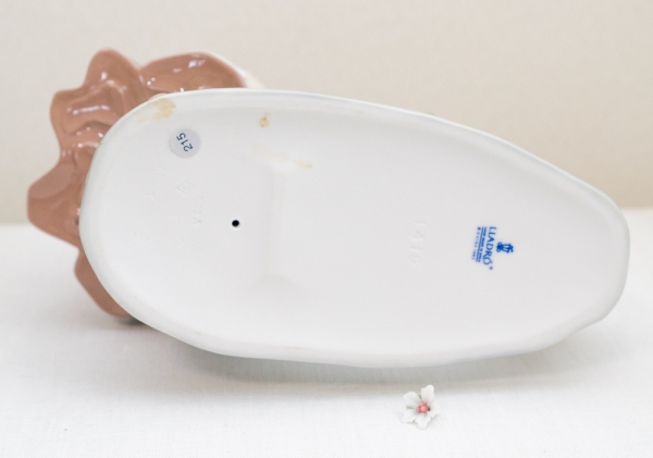 【美品 絶版】LLADRO リヤドロ 「花屋の姉妹」シリーズ1419『花集め』 LLADRO/リヤドロ No.1419 花屋の姉妹（花集め）(リヤドロ)｜売買された