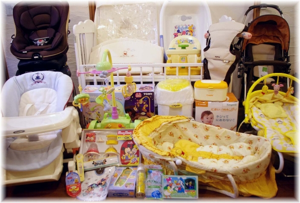 出産準備セット*白ベッド*回転チャイルドシート*ベビーカ*ハイロ