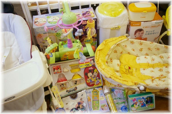 出産準備セット*白ベッド*回転チャイルドシート*ベビーカ*ハイロ