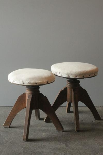 【FU04】アンティーク 回転スツール2脚セット 布張り椅子　骨董