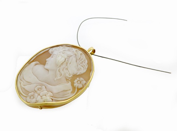 ◇美品【diluca ディルーカ】K18YG シェル カメオ ブローチ