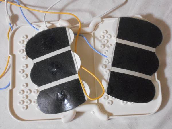 送料￥600～ オムロン 低周波治療器 3Dエレパルスプロ HV-F1200