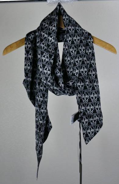 14トーマスワイルド スカル シルク ストール24SLK606S RAVEN