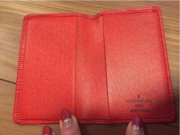 美品】LOUIS VUITTON・カードケース・赤・エピ・2つ折り