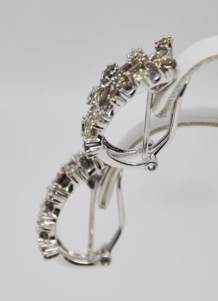 大黒屋◇１円～カラフルダイヤ　ピアス/イヤリング　WG　8.4g