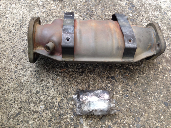 RB25 純正触媒 日産 スカイライン ECR33 ER34 純正 スカイライン ECR33 RB25DET 触媒