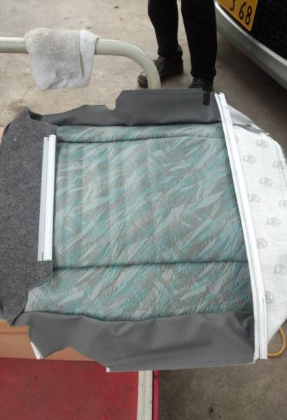 スズキエブリーDA64V専用シート表面、シート切れ補修用.運転席