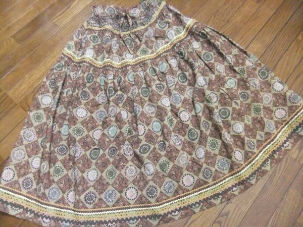 ワンダフルワールド・フレアースカート