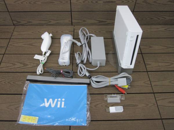 Nintendo 任天堂 Wii本体セット RVL-001 USBメモリー付 中古