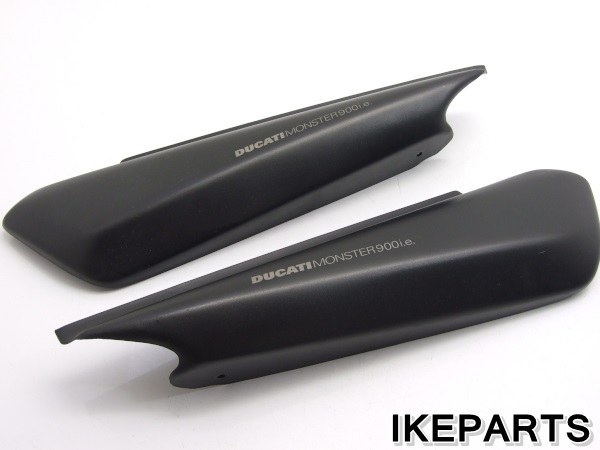 ドゥカティ M900ie 純正 サイドカバー 321ID:Ae102630020