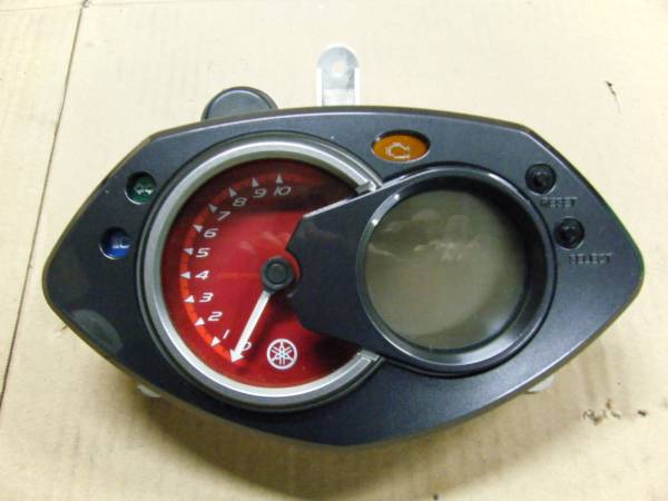 ■□ヤマハ純正　シグナスX FI メーター 赤□■