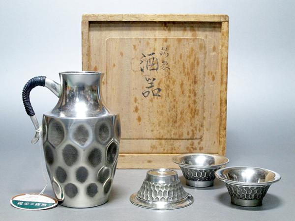 本錫製 鯛網文 ぐい呑 盃 一對 共箱 V A255 本錫製 鯛網文 ぐい呑 盃