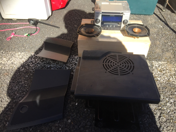 スバルr1 アゼスト スピーカー デッキ 純正 ウーハーアンプ ｒ2 カーオーディオ 売買されたオークション情報 Yahooの商品情報をアーカイブ公開 オークファン Aucfan Com