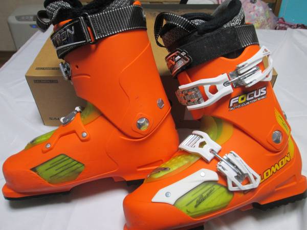 Salomon Focus オレンジ スキーブーツ Salomon Focus オレンジ スキー