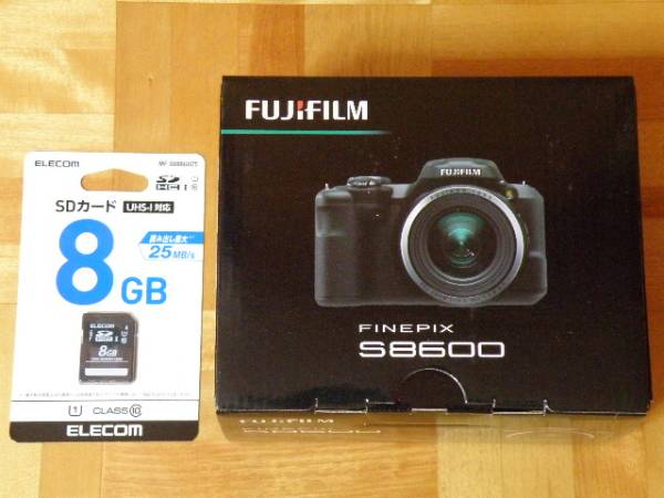 新品　富士フィルム FUJIFILM FINEPIX S8600 SD8GB付属 保証付き