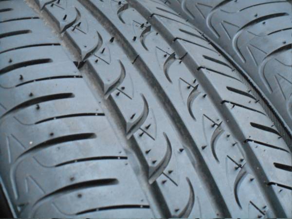 【送料無料】1000円～イボ残ヨコハマ BluEarth 155/65R14 4本1-1