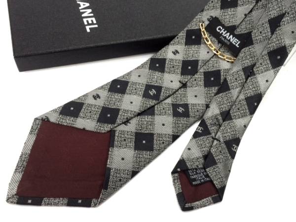 未使用品 CHANEL シャネル 高級SILK チェーン付き ロゴネクタイ 未使用