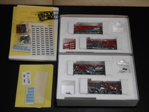 EH500。2・3次形とコキ13両セット