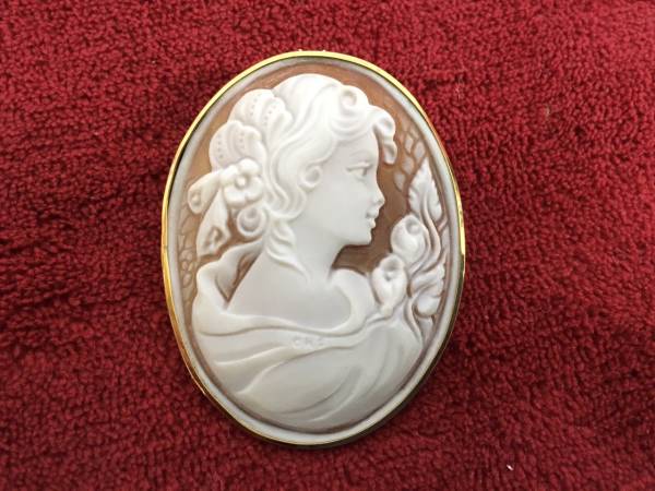 106 K18 カメオ ブローチ　総重量8g