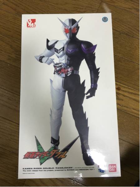 美品 メディコム BM 仮面ライダーW ファングジョーカー RAH