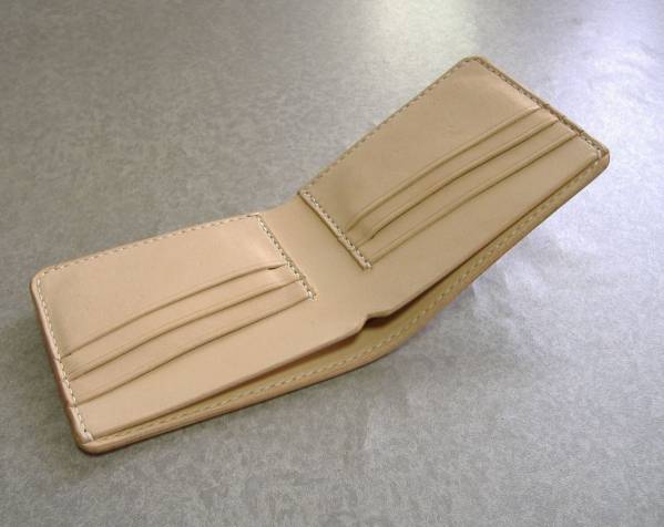 手縫い二つ折り財布札入れカード入れタイプ検索サドルレザー