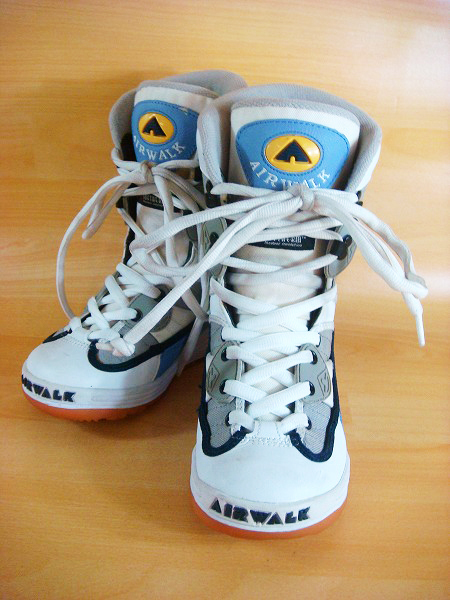 q255◇【AIR WALK】エアウォーク スノボーブーツ 23.0cm ソフト
