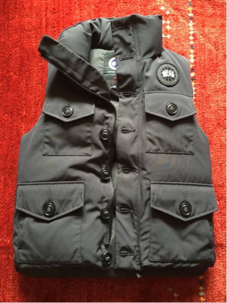 美品 BEAMS別注 カナダグース CANADA GOOSE モントリオール S ダウン