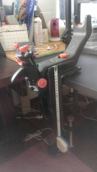 ラーク　竿受け