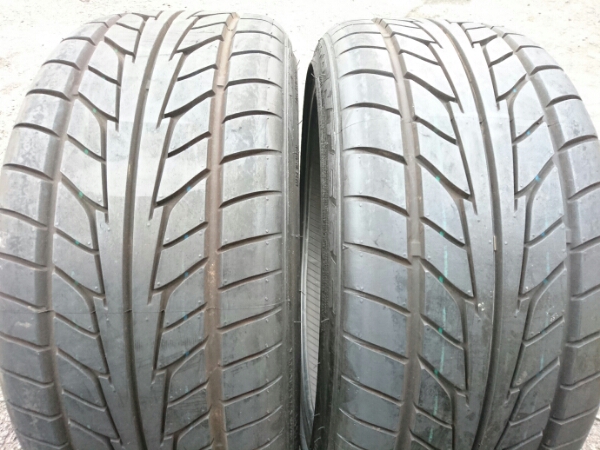 235/35-19 NITTO ニットー バリ山 バリ溝 2本 19インチ NT555