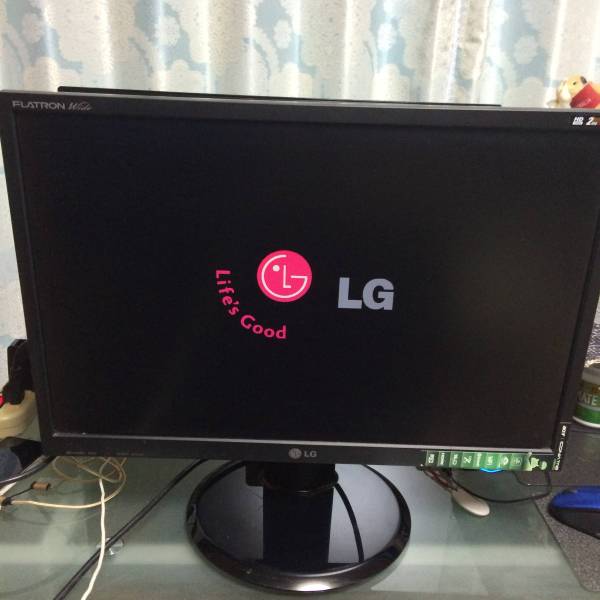★　LG 22インチ　ワイド液晶モニター L226WA　★