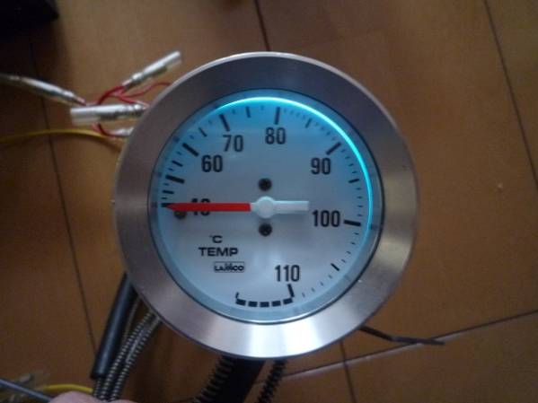 超激得，お買い得 LAMCO 温度計 水温計 油温計 白 ラムコ ブルーライト AE86(追加メーター)｜売買されたオークション情報、yahooの商品情報をアーカイブ公開 - オークファン 追加メーター