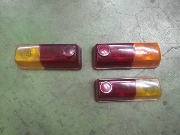 日野コンテッサ１３００　テールレンズ　ジャンク品３個セット