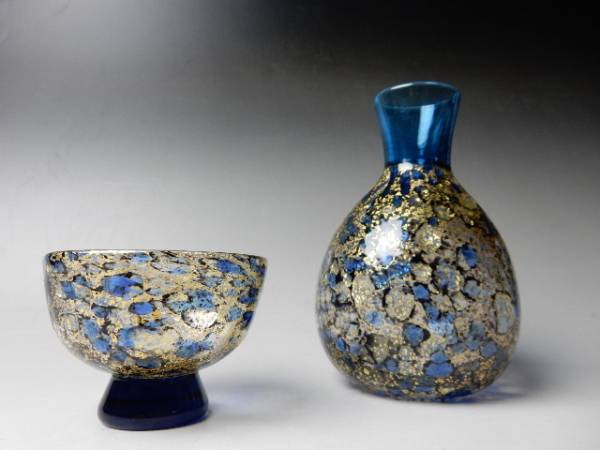 ガラス工芸　岩田久利作　ガラス飾壷　共箱　V　9589 Yahoo!オークション 「岩田久利」工芸品の落札相場・落札価格 硝子